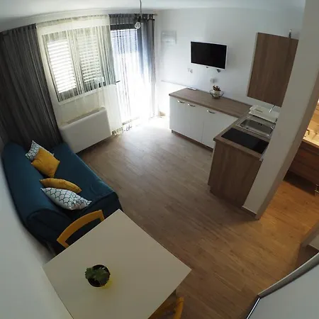 Apartment Studio Brna 15730a *